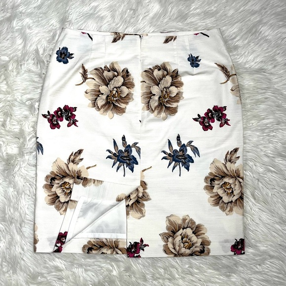Ann Taylor Women's Pencil Skirt Size 12 Floral on Cream Print Lined Stretch - Picture 5 of 14